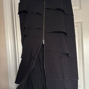 Ruffle with zipper  Black Tiered Skirt
34.5in from top to bottom